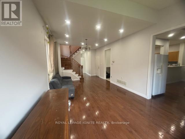 Main - 110 Pantomine Boulevard, Brampton, Ontario  L6Y 5P1 - Photo 8 - W13017676