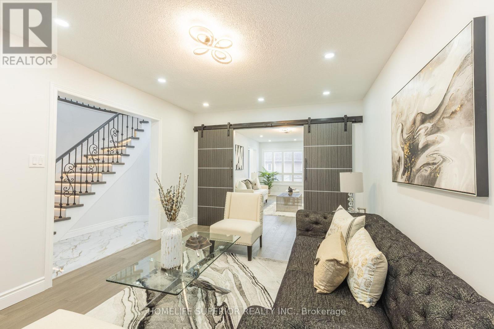 95 Clune Place, Whitby, Ontario  L1R 2C6 - Photo 5 - E13020750