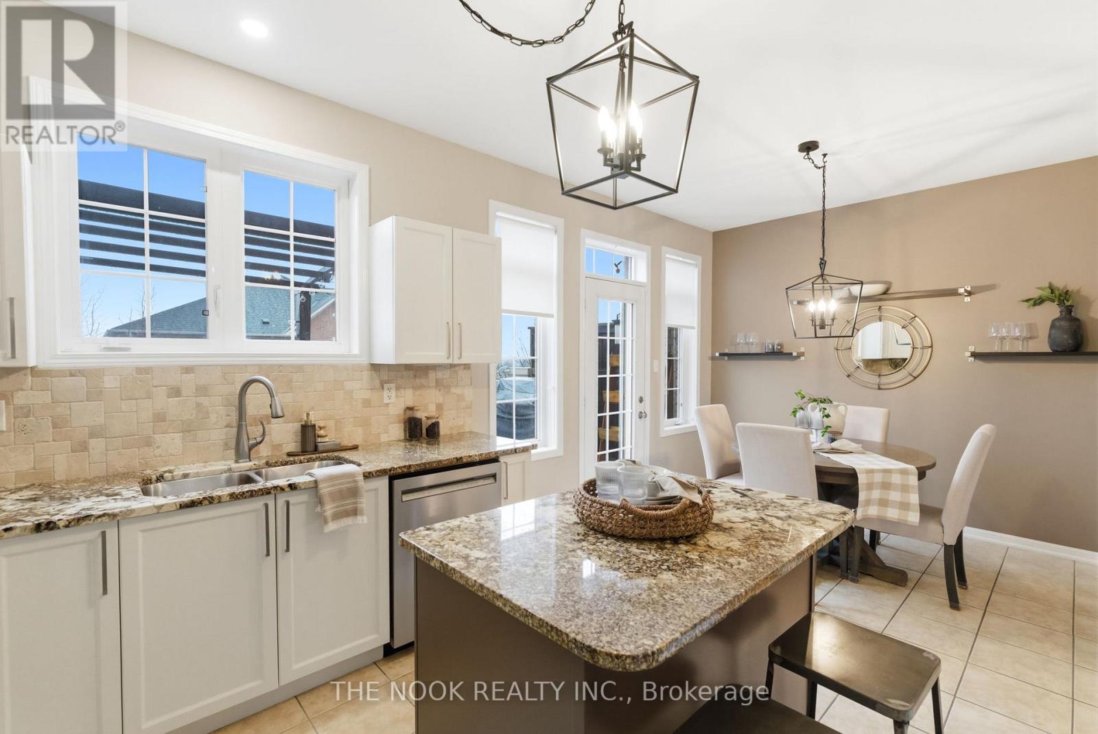 107 Barkdale Way, Whitby, Ontario  L1N 0G2 - Photo 12 - E13020906