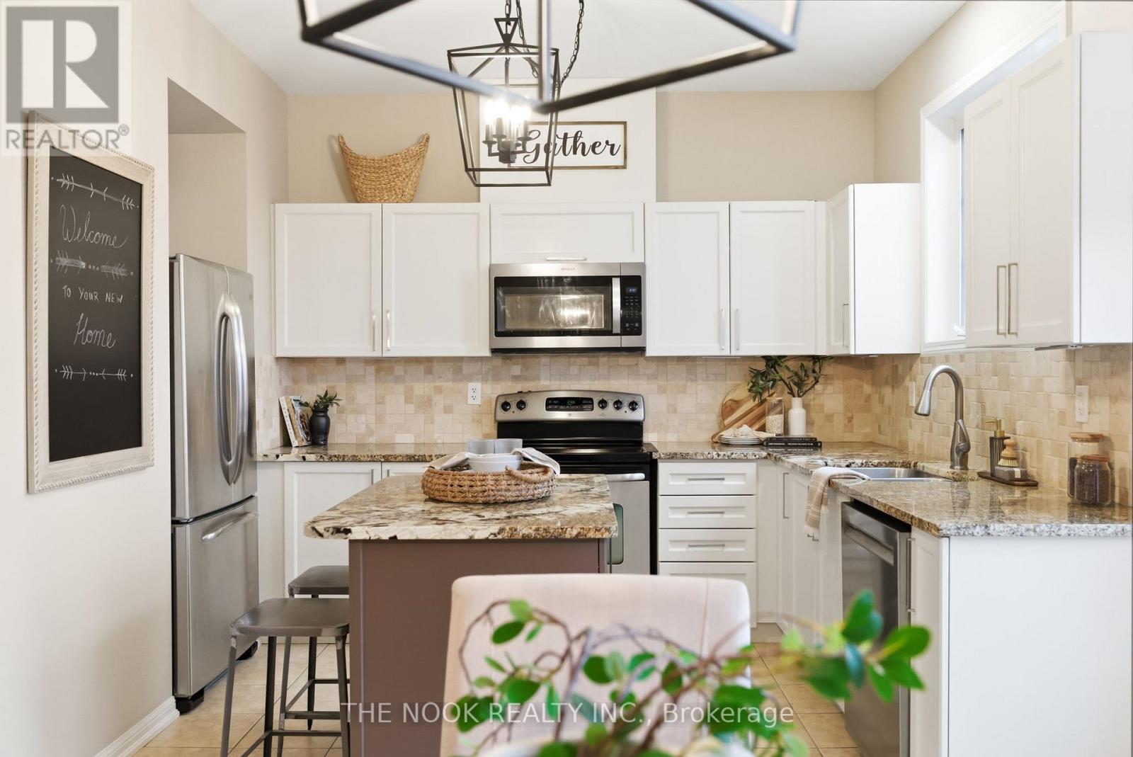 107 Barkdale Way, Whitby, Ontario  L1N 0G2 - Photo 13 - E13020906