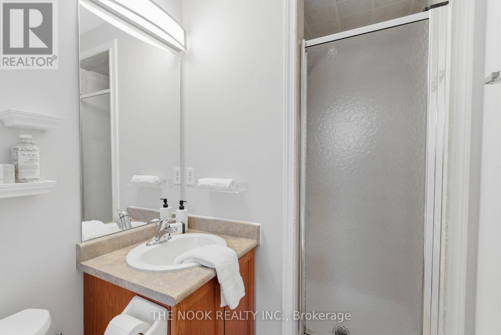 107 Barkdale Way, Whitby, Ontario  L1N 0G2 - Photo 22 - E13020906