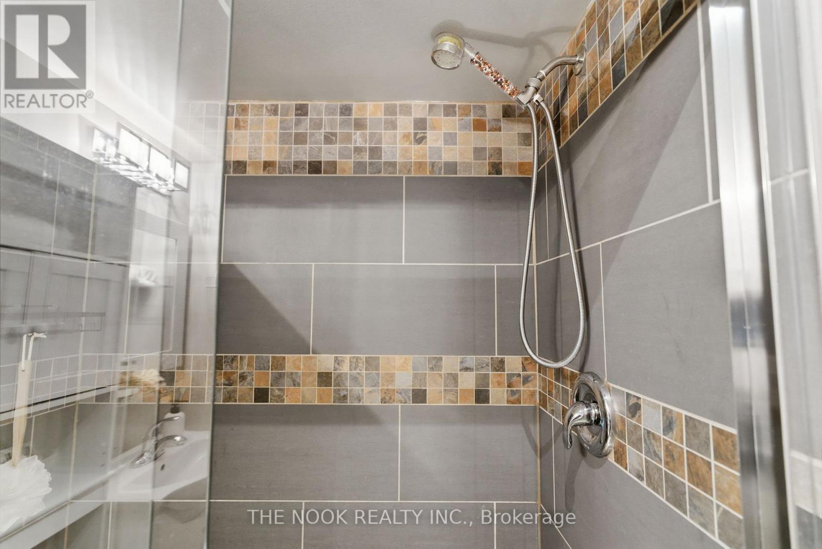 107 Barkdale Way, Whitby, Ontario  L1N 0G2 - Photo 41 - E13020906