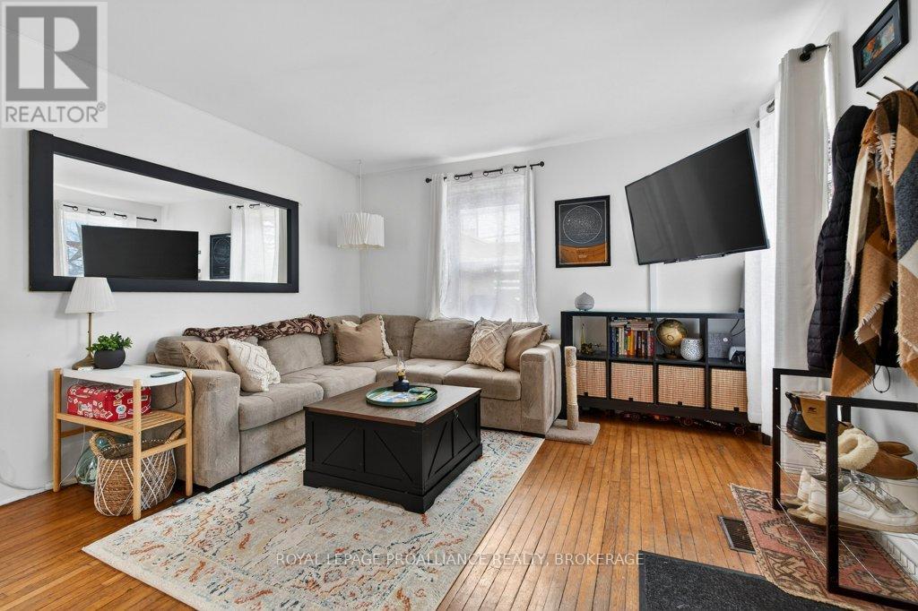 151 Adelaide Street, Gananoque, Ontario  K7G 2B7 - Photo 6 - X13020770