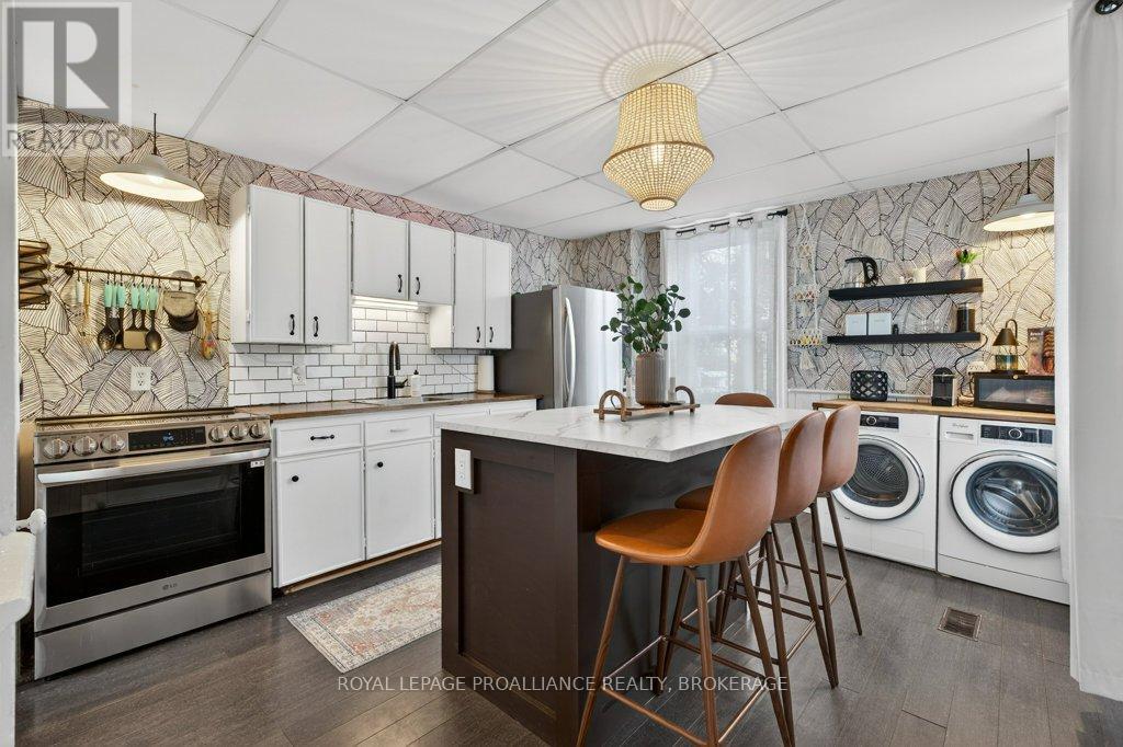 151 Adelaide Street, Gananoque, Ontario  K7G 2B7 - Photo 9 - X13020770