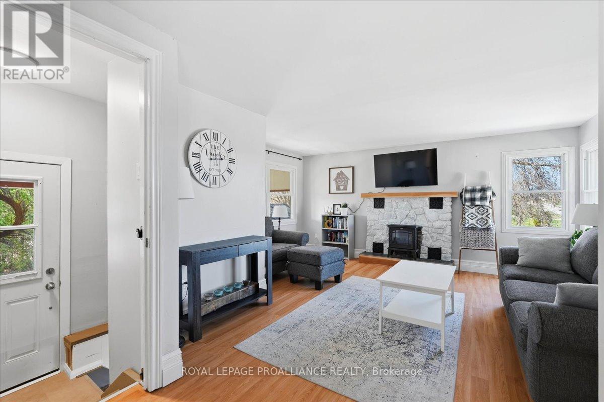 10219 Hwy 62 S, Centre Hastings, Ontario  K0K 3E0 - Photo 4 - X13020890