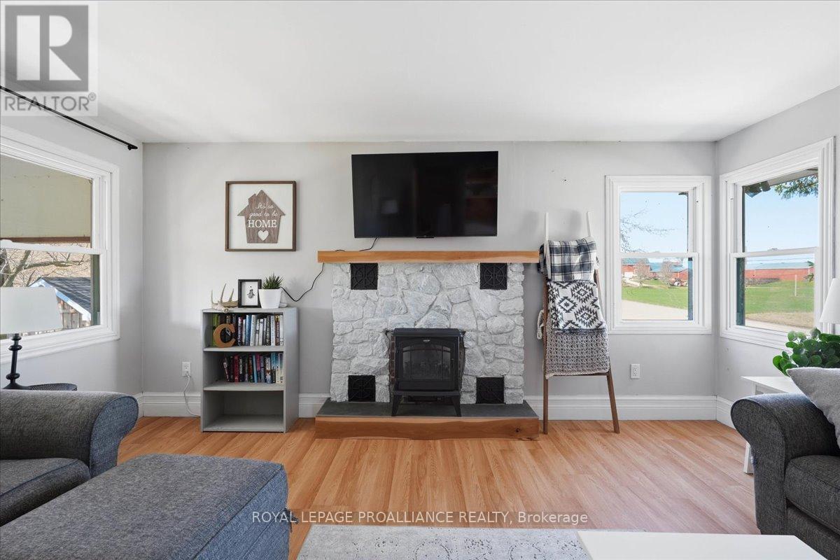 10219 Hwy 62 S, Centre Hastings, Ontario  K0K 3E0 - Photo 5 - X13020890