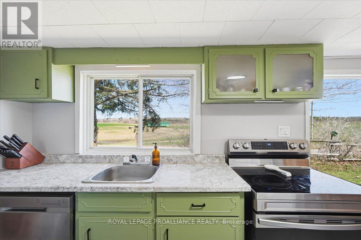 10219 Hwy 62 S, Centre Hastings, Ontario  K0K 3E0 - Photo 8 - X13020890