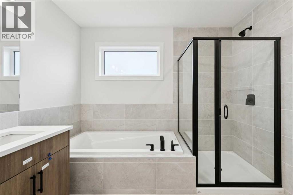 57 Southborough Square, Cochrane, Alberta  T4C 3J7 - Photo 30 - A2293227