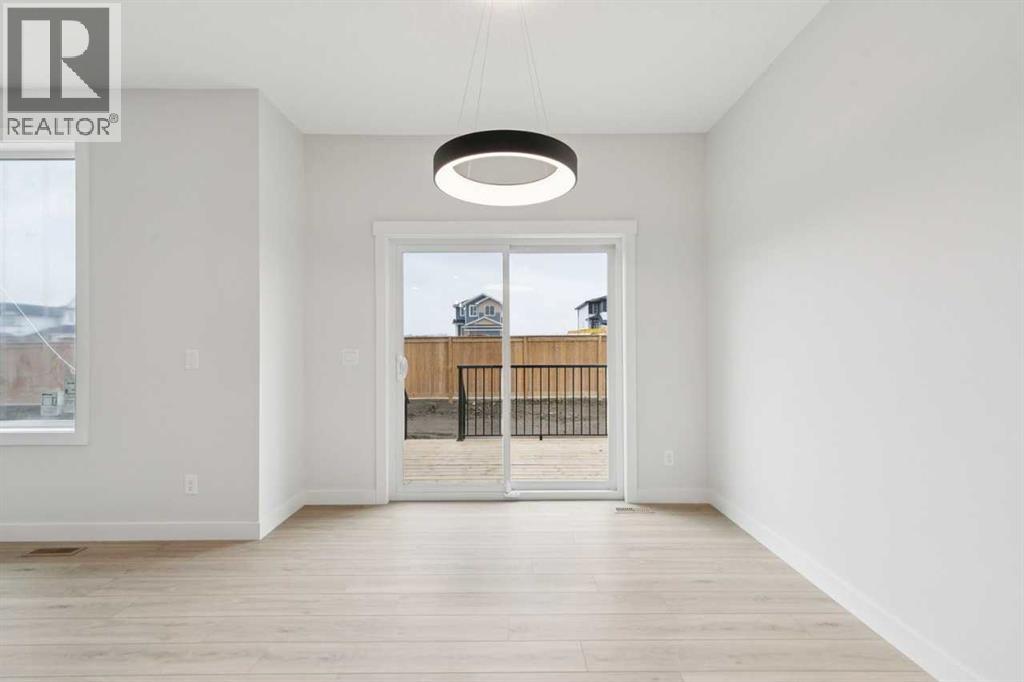 57 Southborough Square, Cochrane, Alberta  T4C 3J7 - Photo 18 - A2293227