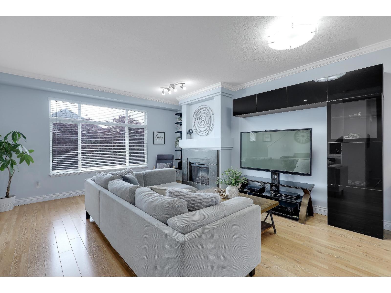 18 19330 69 AVENUE, Surrey, British Columbia