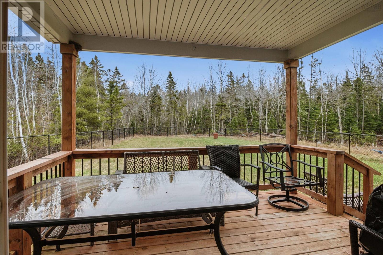 10 Hescott Street, Elmsdale, Nova Scotia  B2S 1L6 - Photo 31 - 202608010