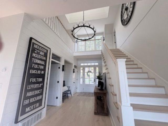 34110 Richards Avenue, Mission, British Columbia  V2V 7E3 - Photo 2 - R3113210