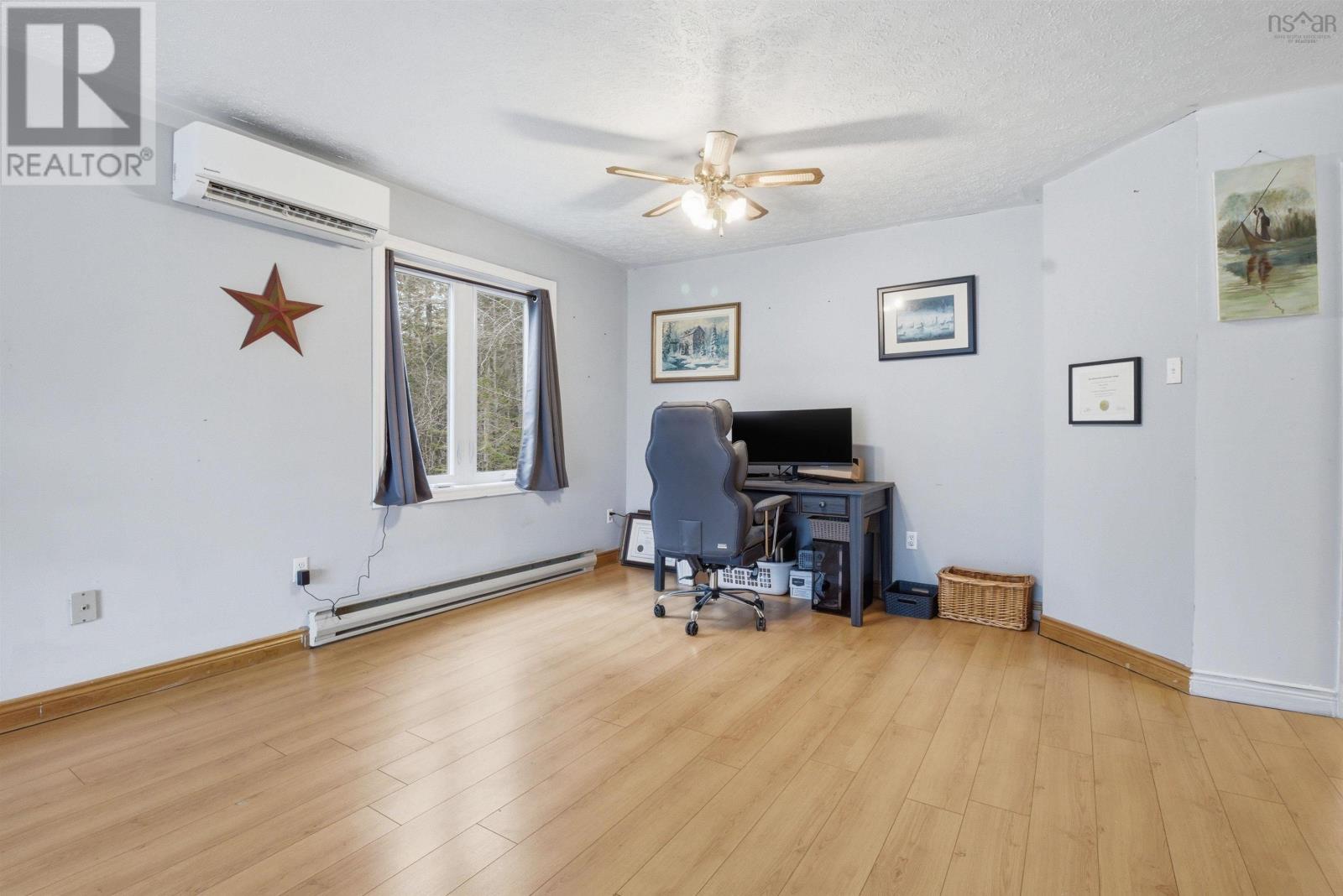 10 Hescott Street, Elmsdale, Nova Scotia  B2S 1L6 - Photo 10 - 202608010