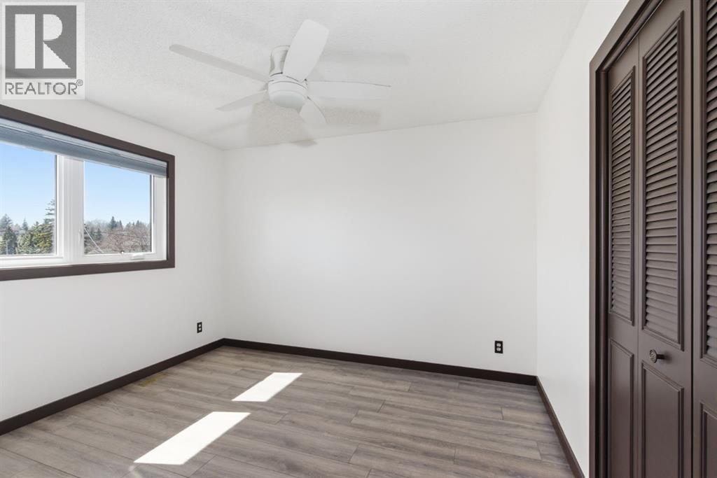 1315 Lake Michigan Crescent Se, Calgary, Alberta  T2J 3E9 - Photo 16 - A2298177