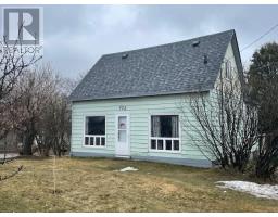424 & 428 Government ST, Dryden, Ontario