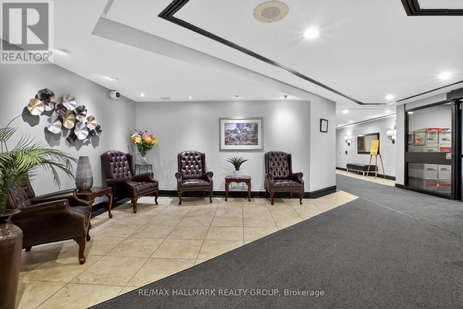 305 - 80 Sandcastle Drive, Ottawa, Ontario  K2H 9E7 - Photo 4 - X13020778