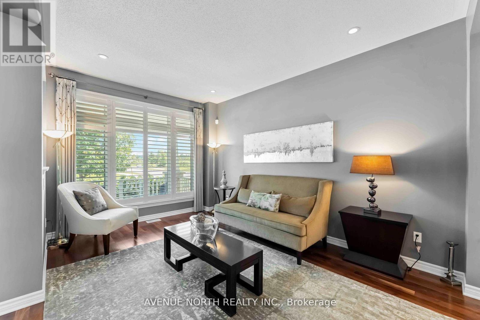 714 Bunchberry Way, Ottawa, Ontario  K1T 0J8 - Photo 2 - X13020786