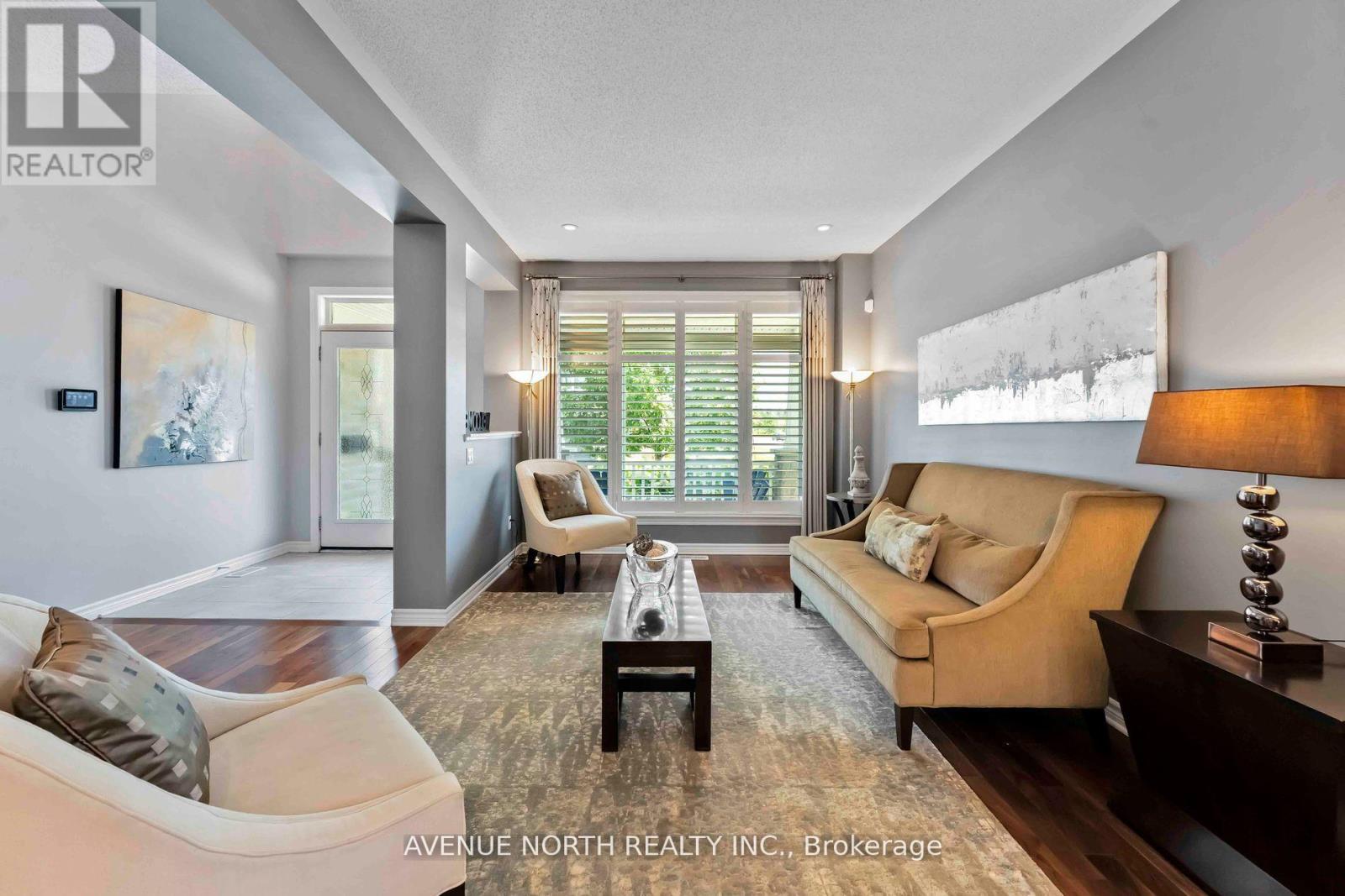 714 Bunchberry Way, Ottawa, Ontario  K1T 0J8 - Photo 3 - X13020786