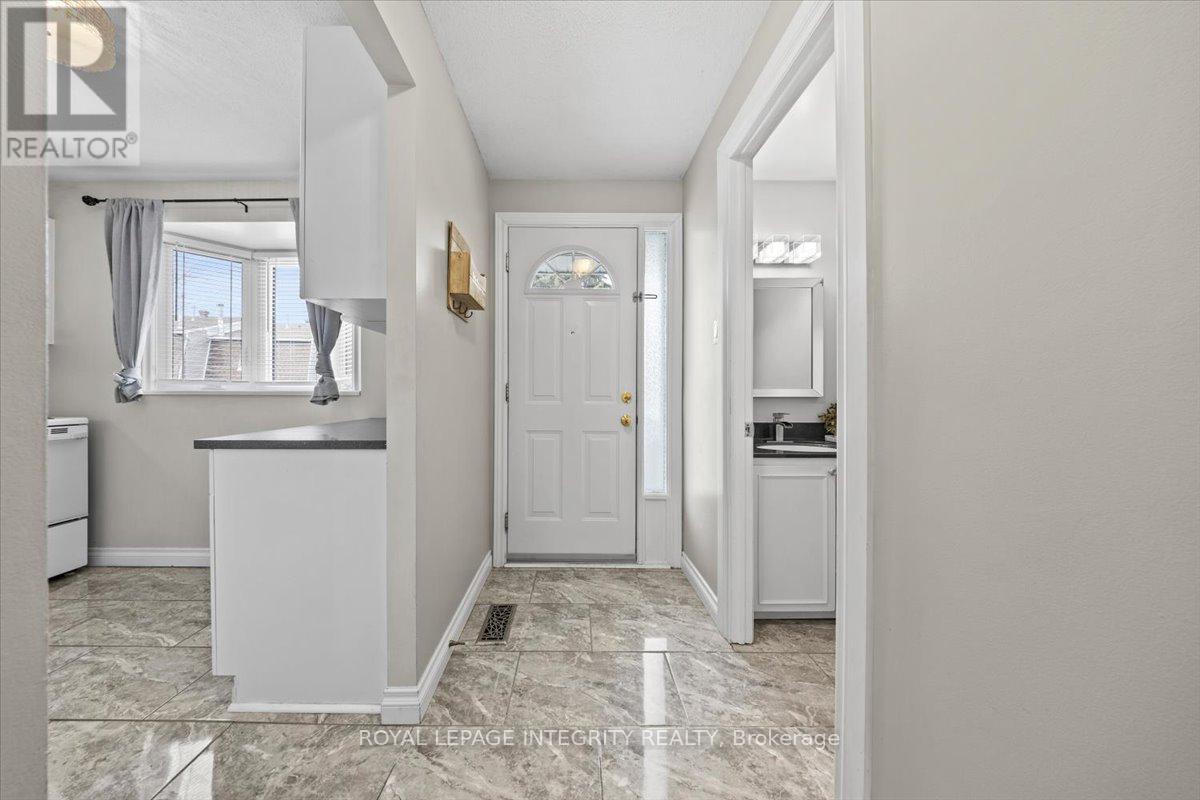 C - 1771 Lamoureux Drive, Ottawa, Ontario  K1E 2N5 - Photo 2 - X13020908