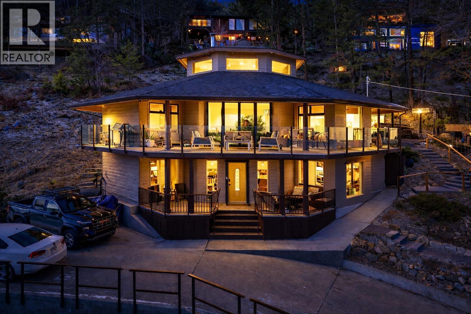 1446 Scott Crescent, West Kelowna, British Columbia