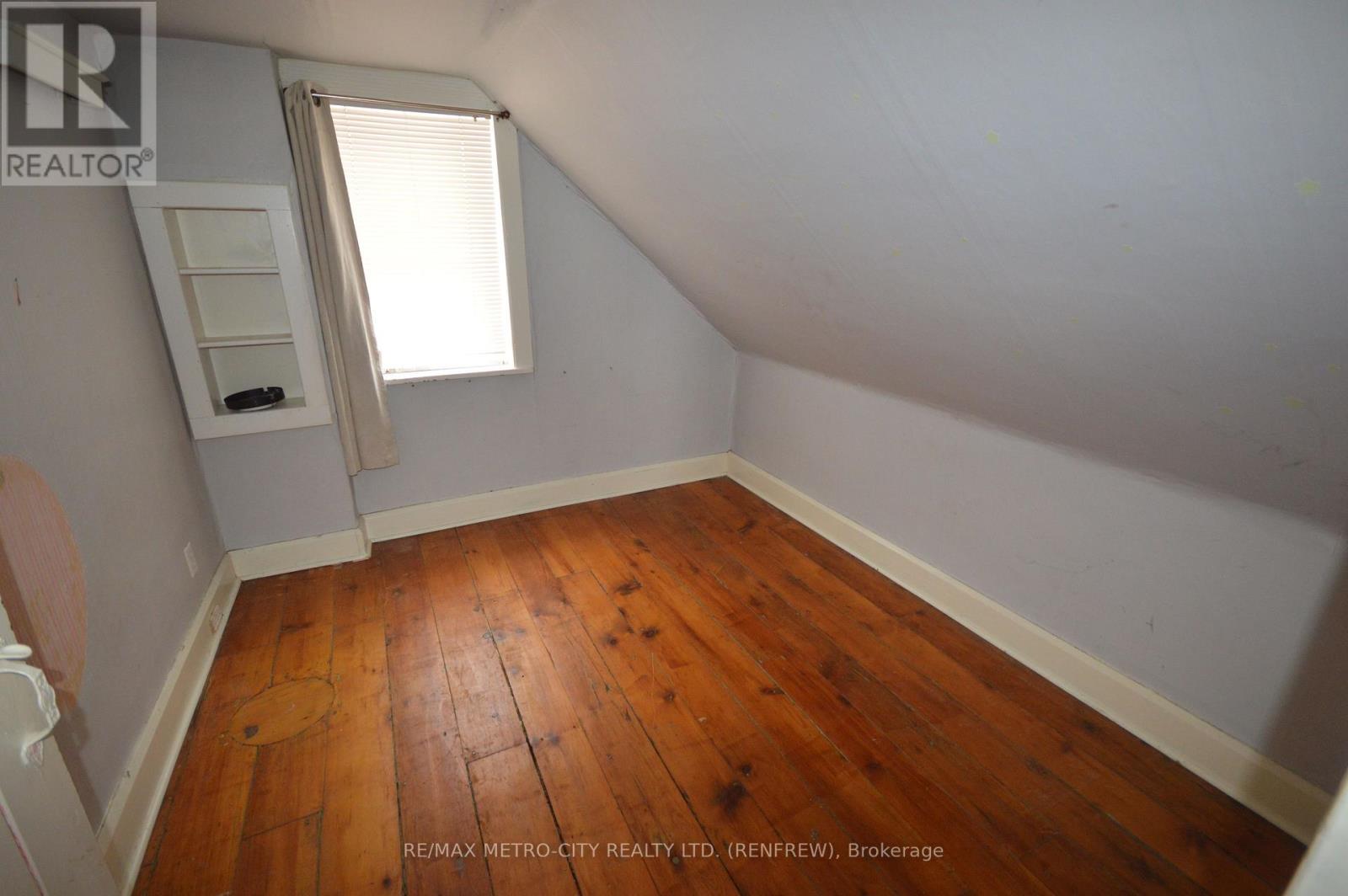 235 Renfrew Avenue W, Renfrew, Ontario  K7V 2Y7 - Photo 12 - X13020858