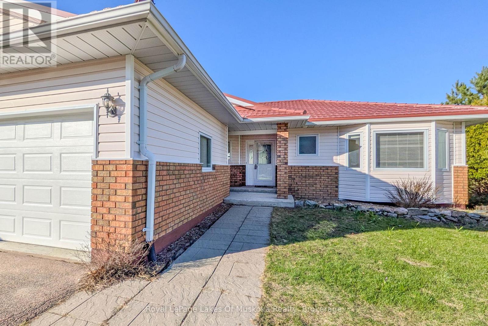 40 Covered Bridge Trail, Bracebridge, Ontario  P1L 1Y1 - Photo 5 - X12952304
