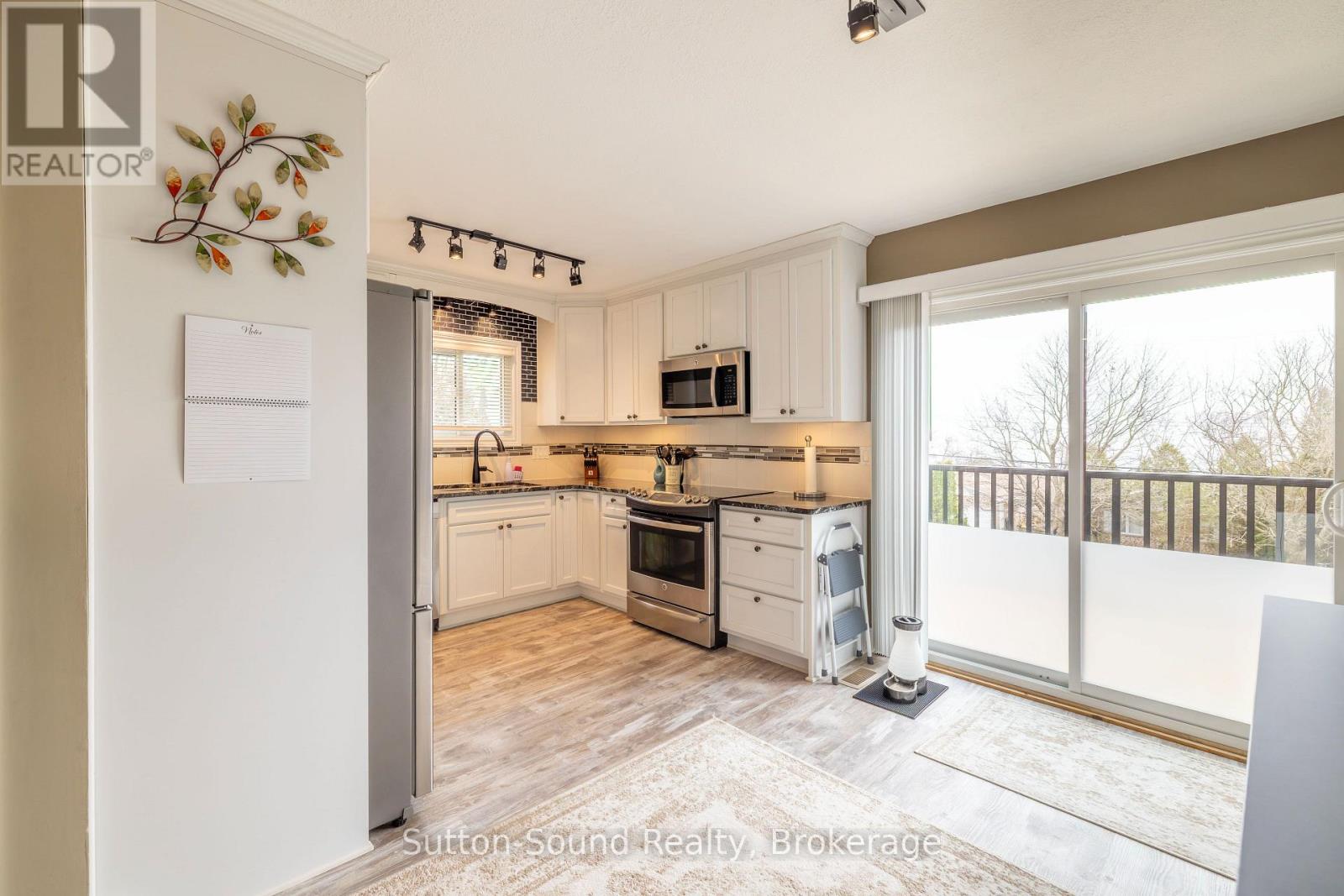 138 Macintosh Drive, Georgian Bluffs, Ontario  N0H 1S0 - Photo 13 - X13018572