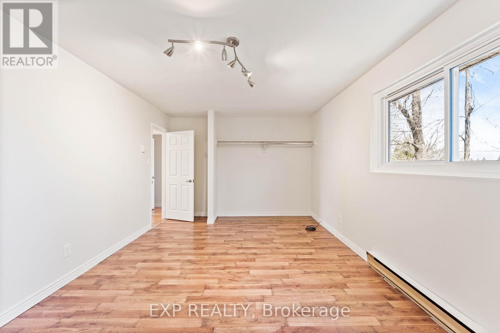 12 King's Court, Orillia, Ontario  L3V 6S4 - Photo 11 - S12870668