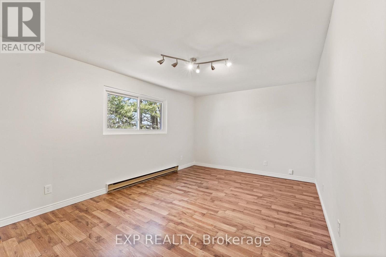 12 King's Court, Orillia, Ontario  L3V 6S4 - Photo 10 - S12870668