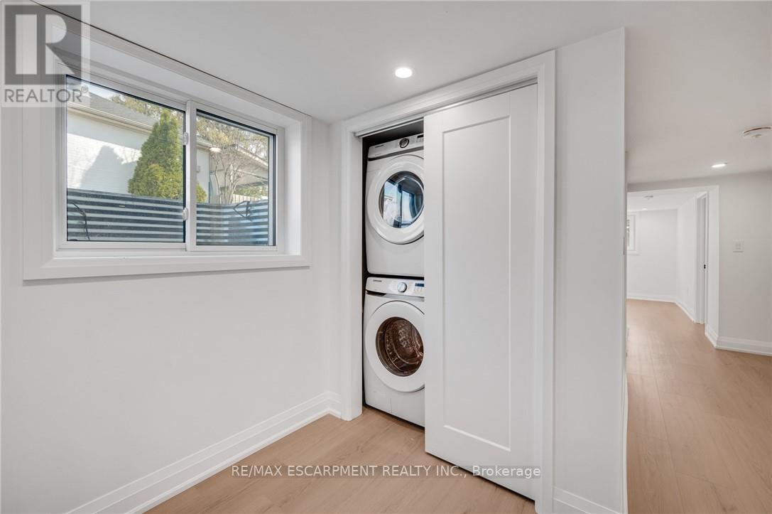 1339 Augustine Drive, Burlington, Ontario  L7P 2M9 - Photo 6 - W13019210