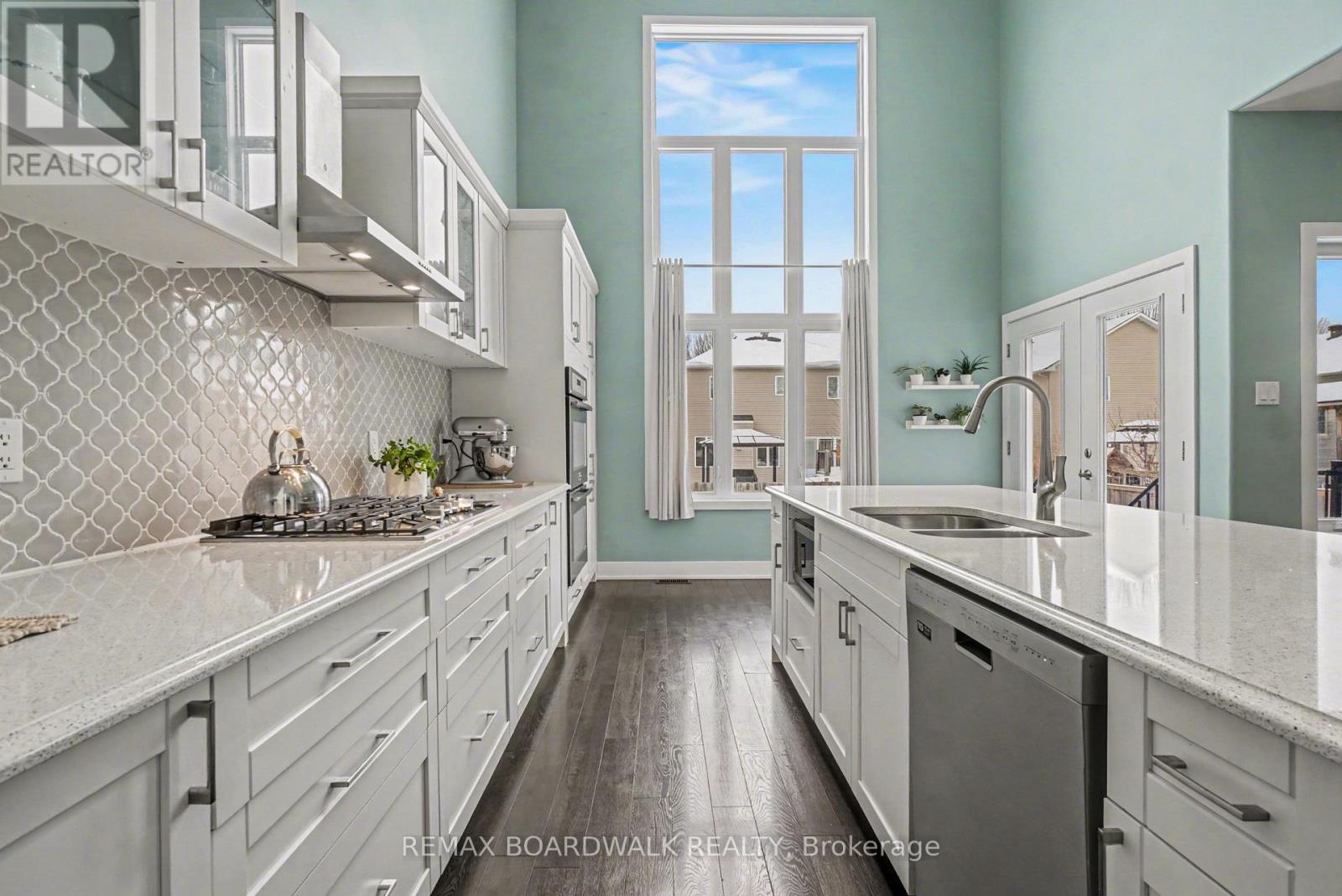 87 Cobblestone Drive, Russell, Ontario  K4R 0B2 - Photo 10 - X12823726