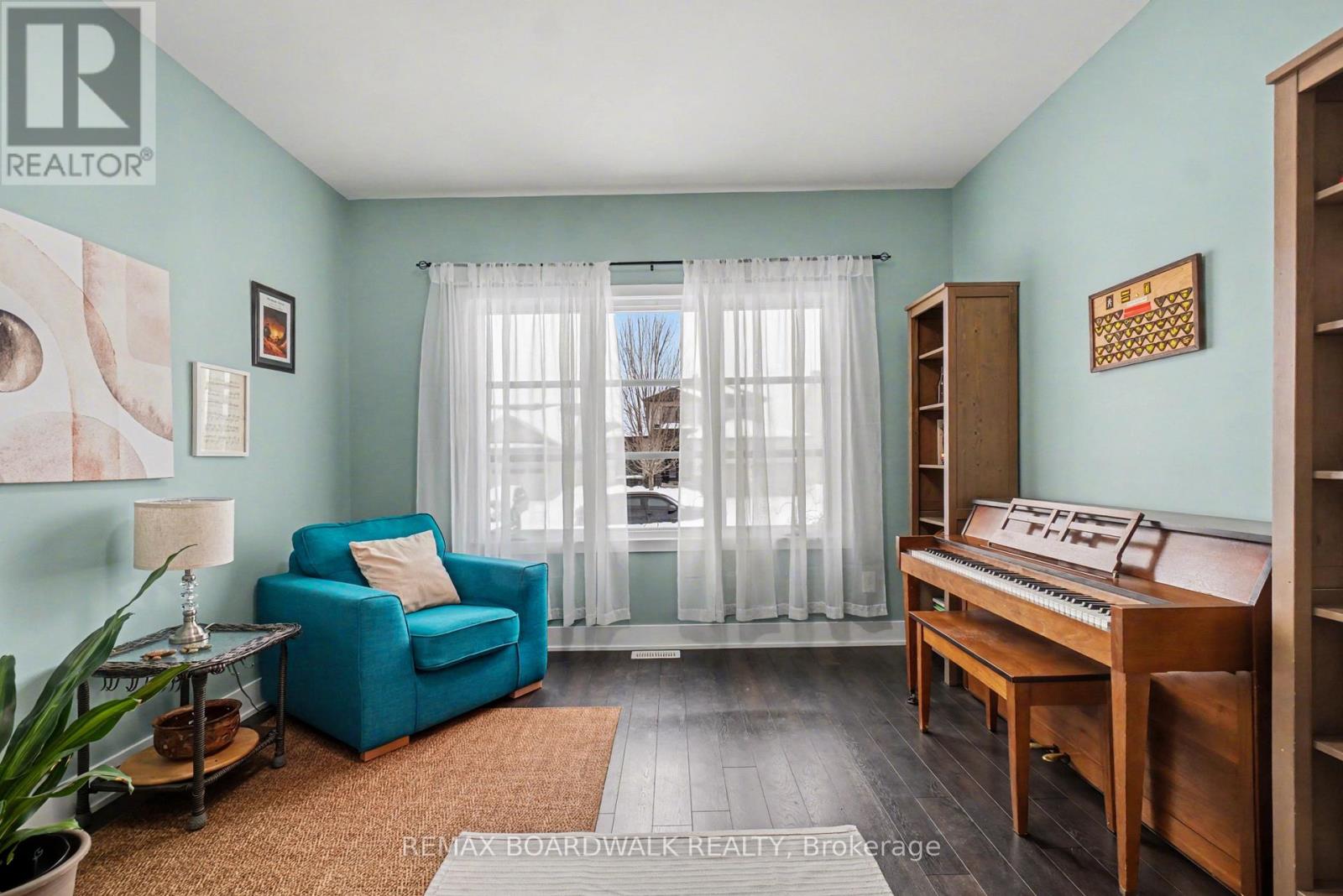 87 Cobblestone Drive, Russell, Ontario  K4R 0B2 - Photo 17 - X12823726