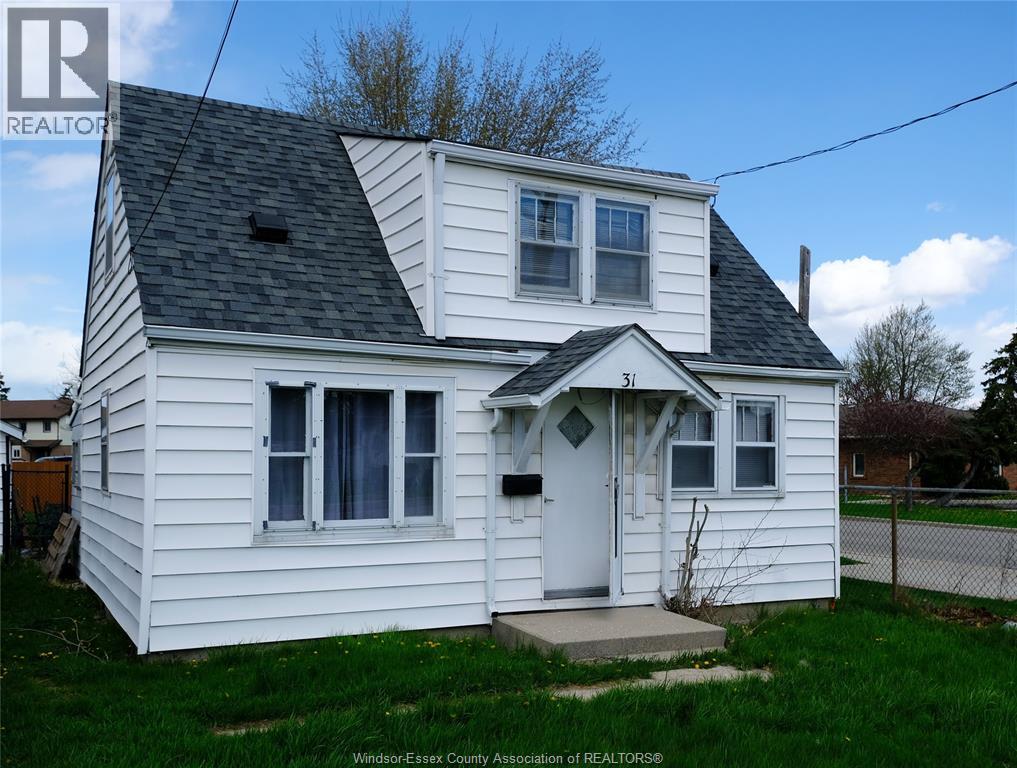 31 Maidstone AVENUE East, Essex, Ontario