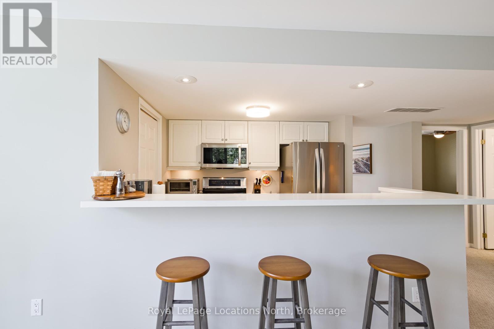 926 Cedar Pointe Court, Collingwood, Ontario  L9Y 5C7 - Photo 11 - S13020966