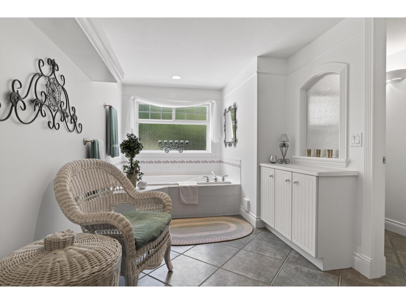 2932 139 Street, Surrey, British Columbia  V4P 2N2 - Photo 31 - R3113092