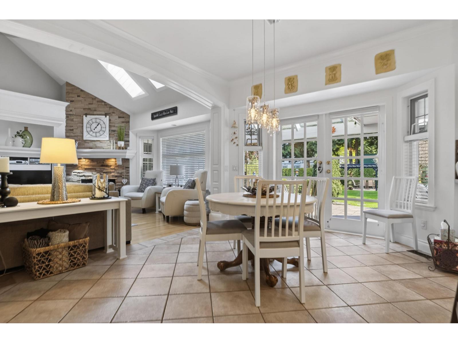 2932 139 Street, Surrey, British Columbia  V4P 2N2 - Photo 6 - R3113092