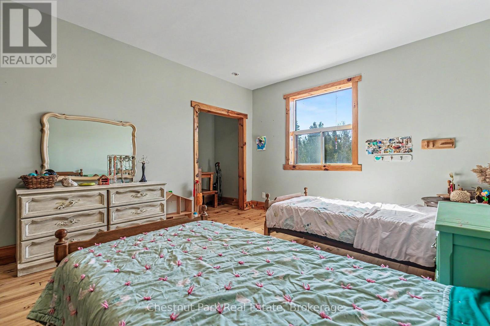 1137 Sunset Drive, South Bruce Peninsula, Ontario  N0H 2T0 - Photo 29 - X13020958