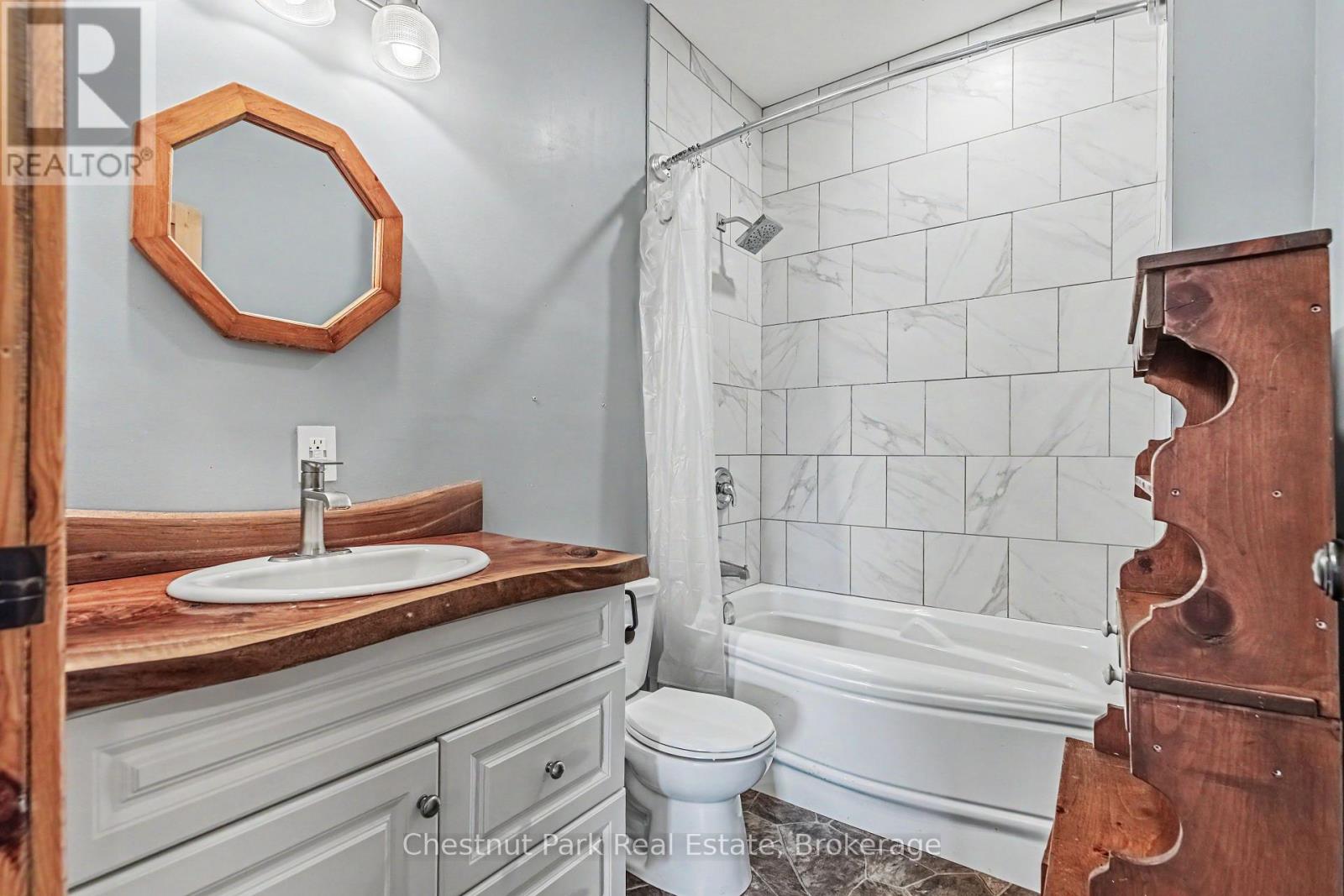 1137 Sunset Drive, South Bruce Peninsula, Ontario  N0H 2T0 - Photo 34 - X13020958