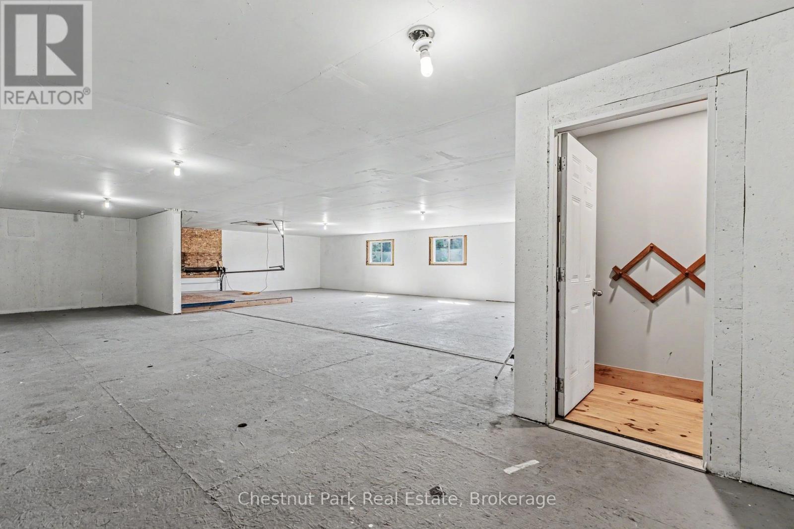 1137 Sunset Drive, South Bruce Peninsula, Ontario  N0H 2T0 - Photo 35 - X13020958