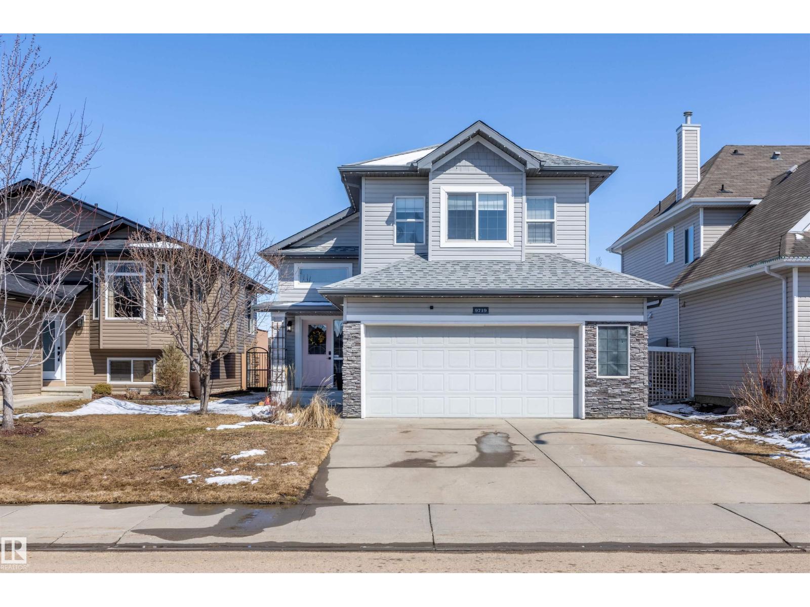 9719 87 ST, morinville, Alberta