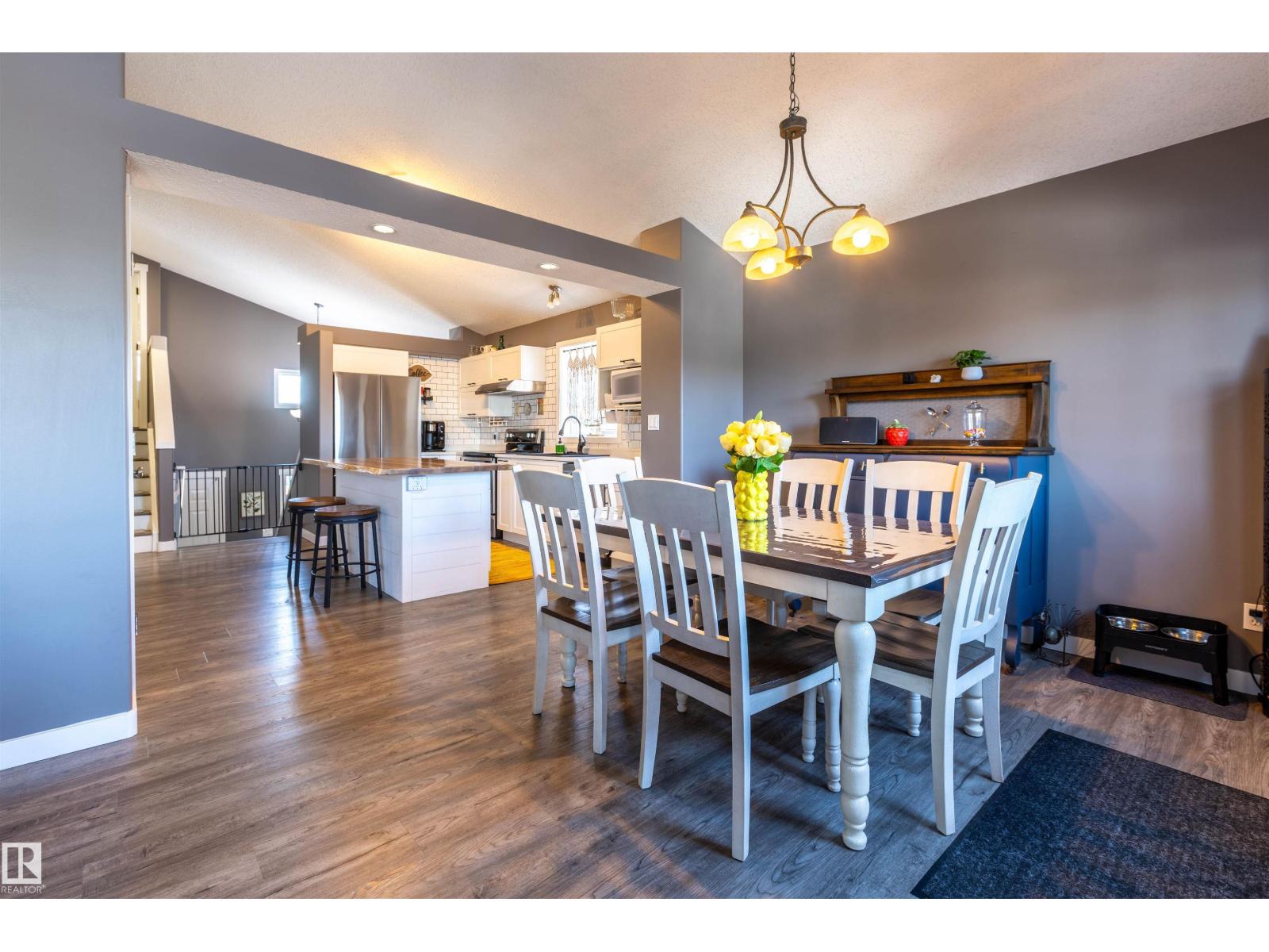 9719 87 St, Morinville, Alberta  T8R 1V2 - Photo 10 - E4483228