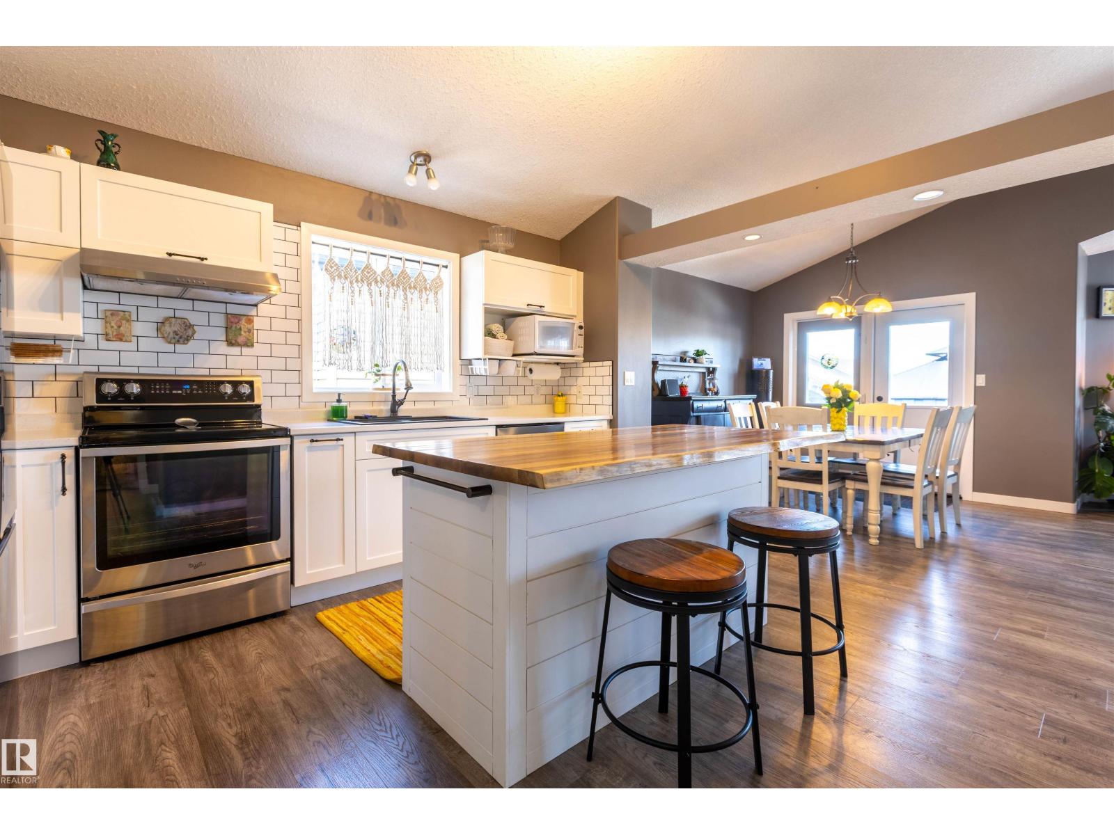 9719 87 St, Morinville, Alberta  T8R 1V2 - Photo 6 - E4483228