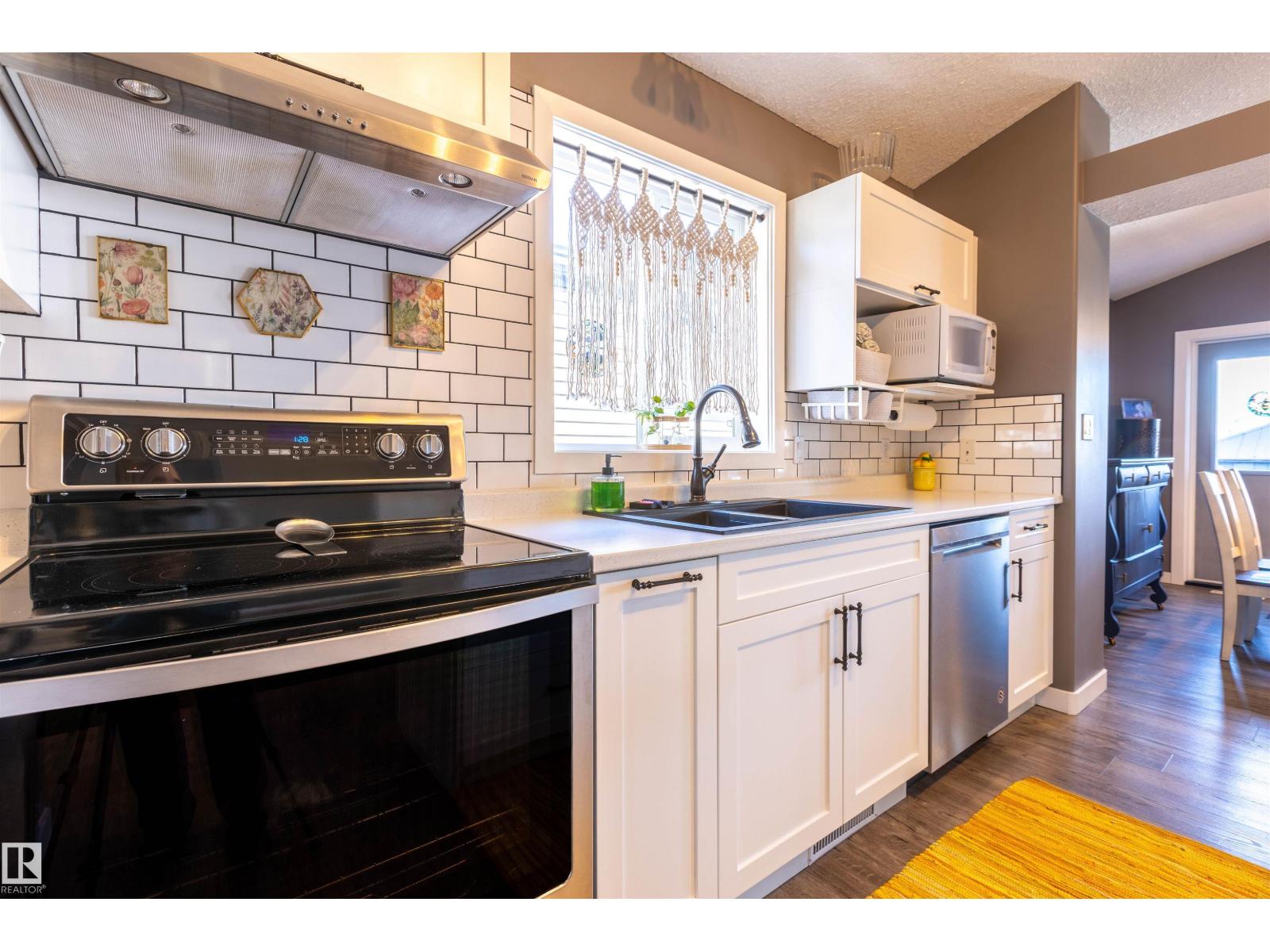 9719 87 St, Morinville, Alberta  T8R 1V2 - Photo 8 - E4483228