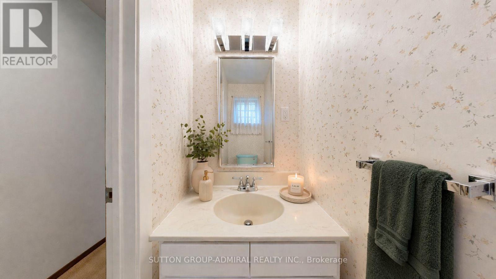 5 Wedgeport Place, Toronto, Ontario  M2N 4B3 - Photo 8 - C13020728