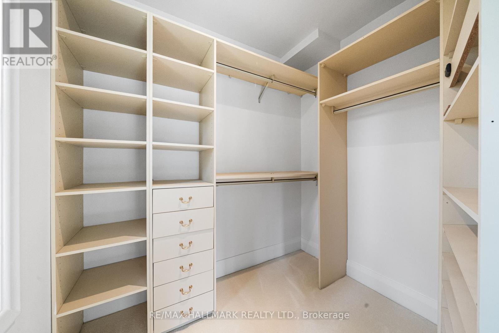 154 Valley Road, Toronto, Ontario  M2L 1G4 - Photo 29 - C13020732