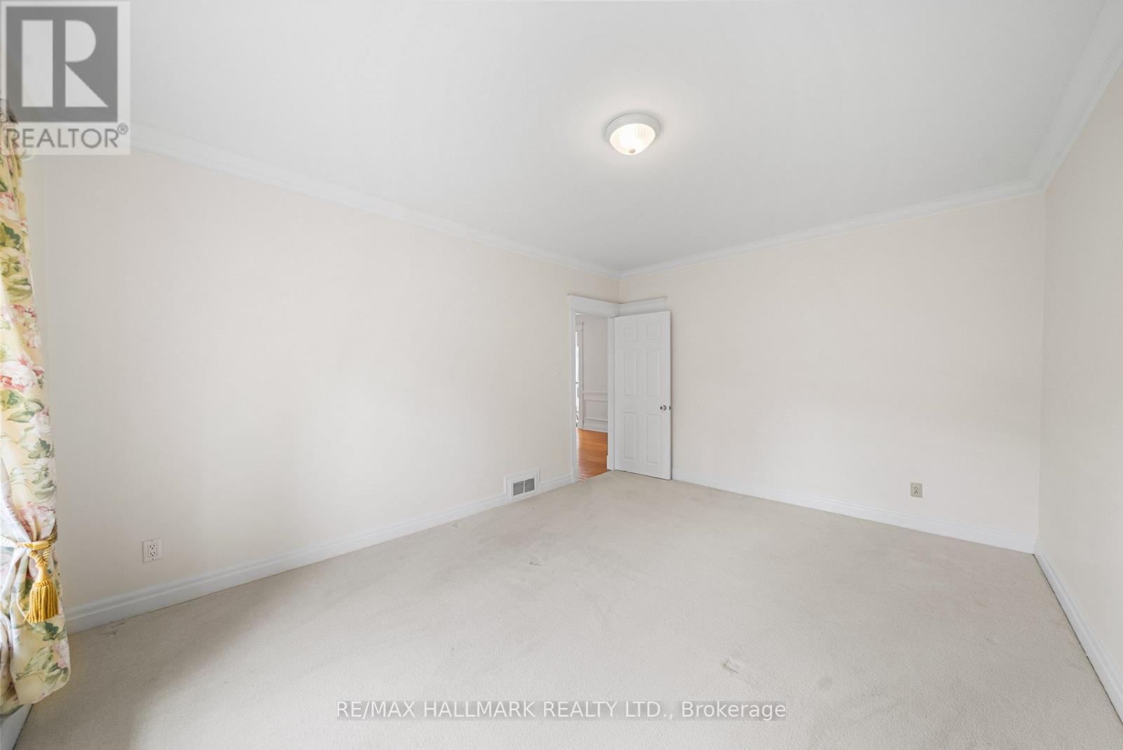 154 Valley Road, Toronto, Ontario  M2L 1G4 - Photo 33 - C13020732