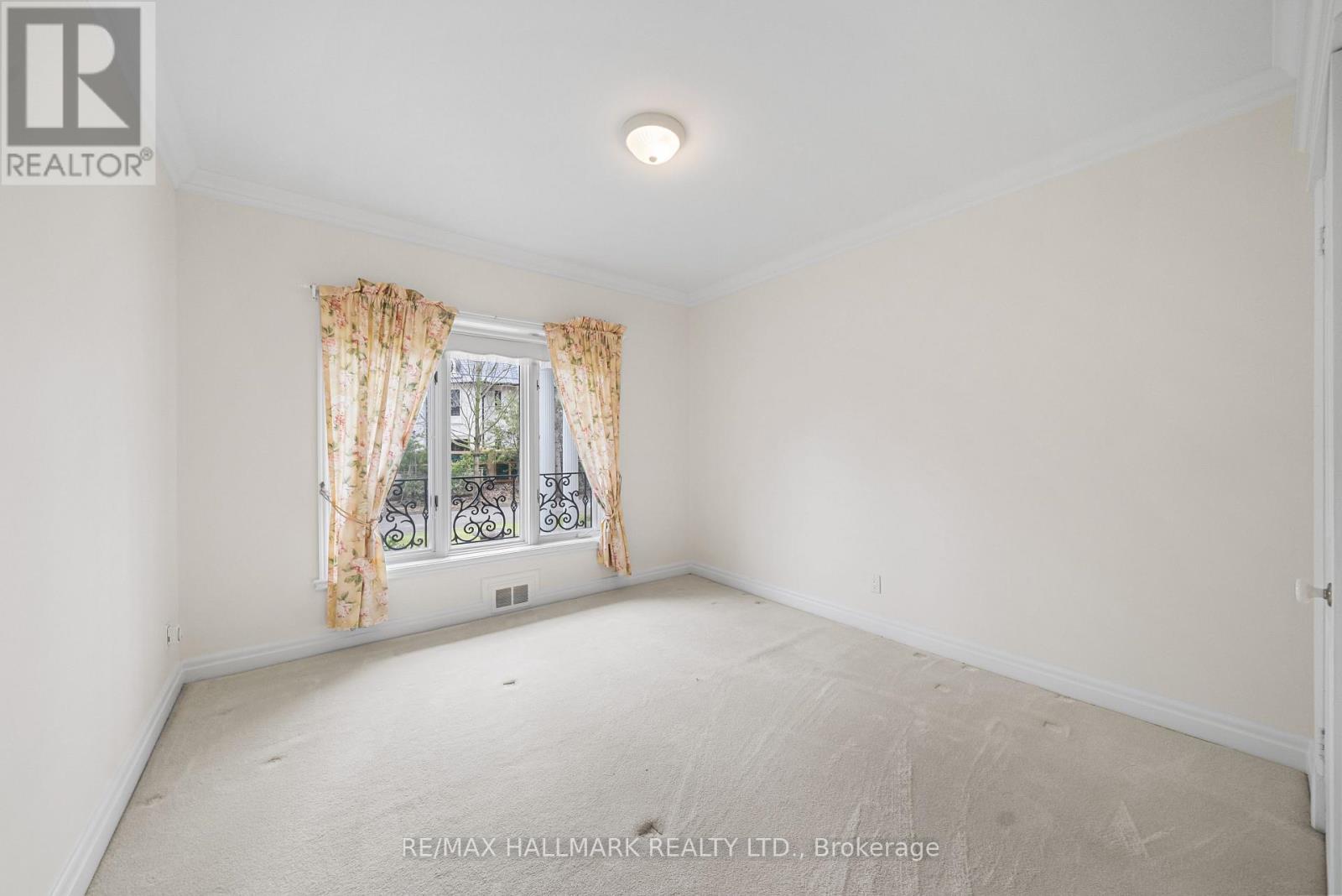 154 Valley Road, Toronto, Ontario  M2L 1G4 - Photo 35 - C13020732