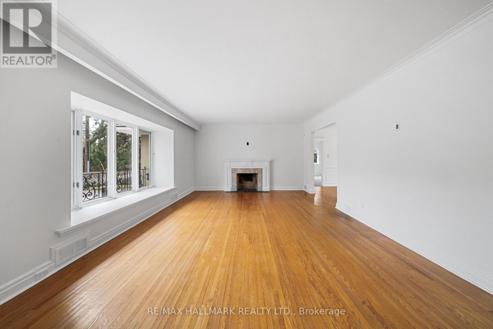 154 Valley Road, Toronto, Ontario  M2L 1G4 - Photo 7 - C13020732