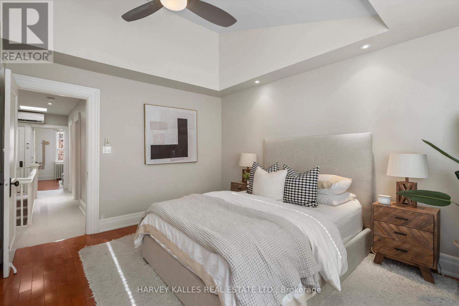 55 Kenwood Avenue, Toronto, Ontario  M6C 2S1 - Photo 20 - C13020794