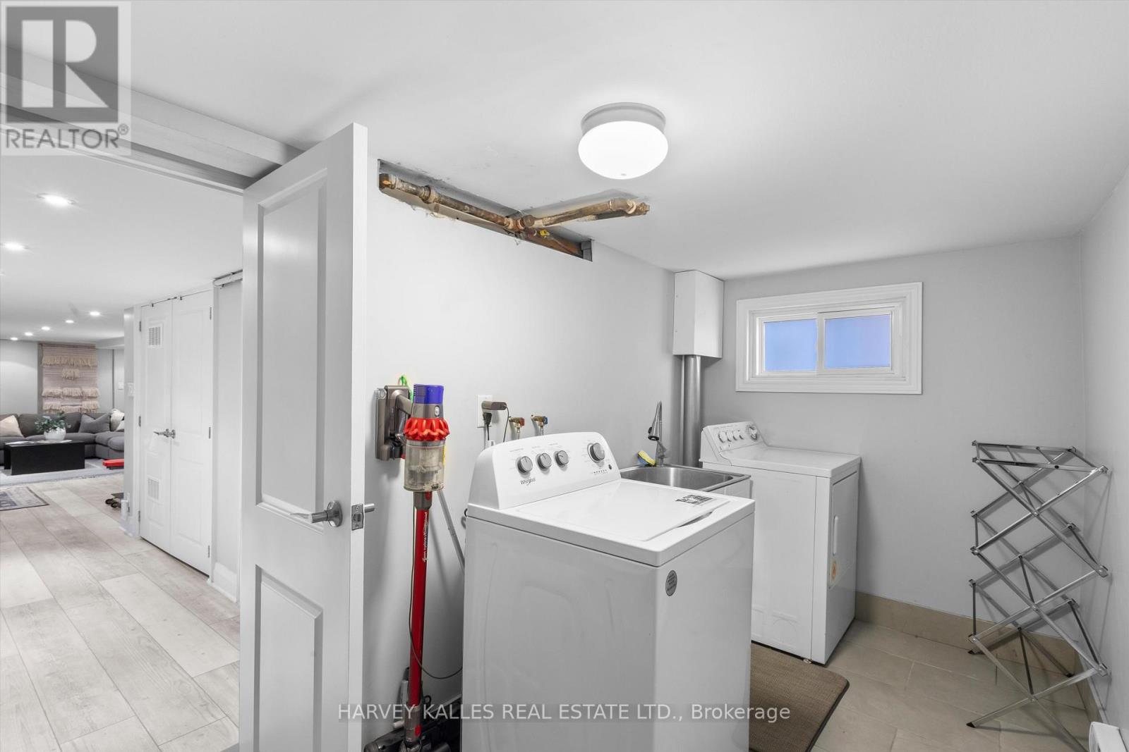 55 Kenwood Avenue, Toronto, Ontario  M6C 2S1 - Photo 35 - C13020794